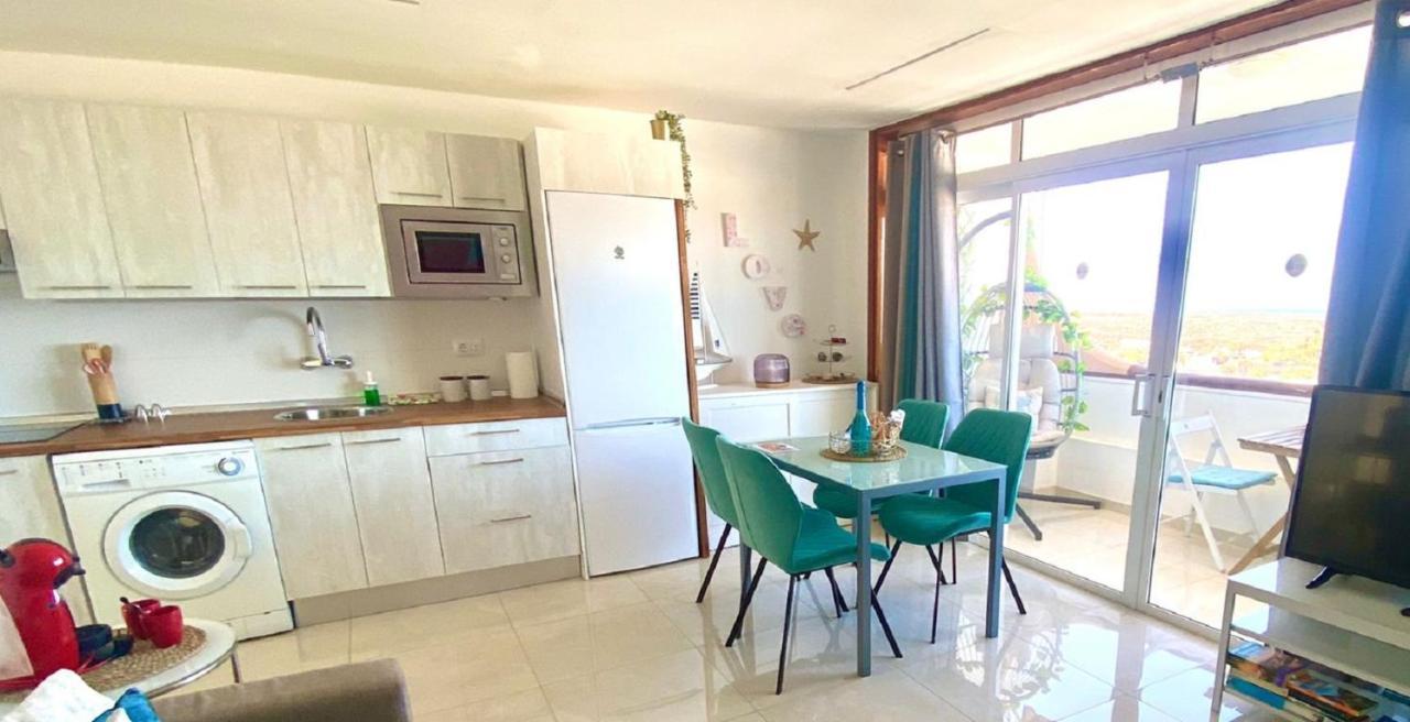 Ocean And Sun View In Palm Mar Apartment ภายนอก รูปภาพ